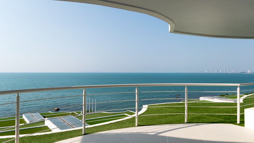 Pure Sunset Beach (นาจอมเทียน)